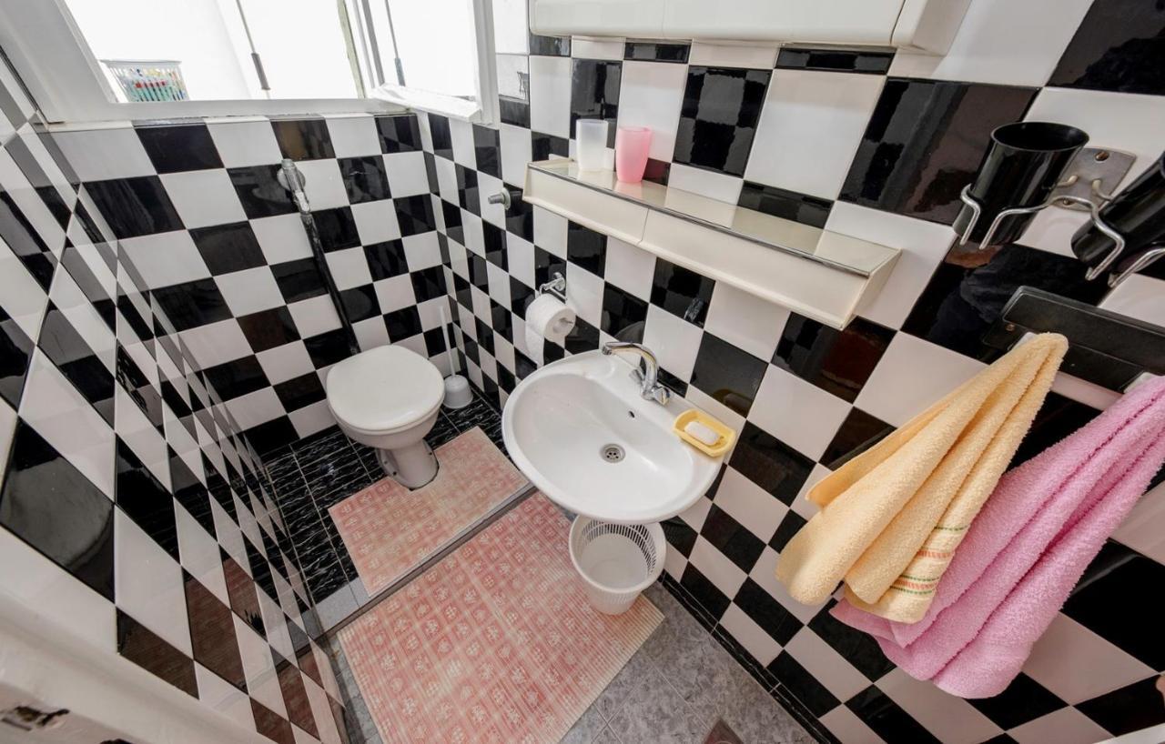Rooms Dragica Palit Exterior photo