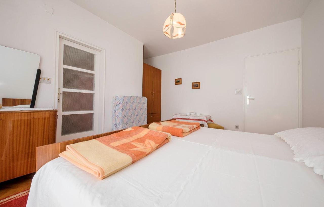 Rooms Dragica Palit Exterior photo