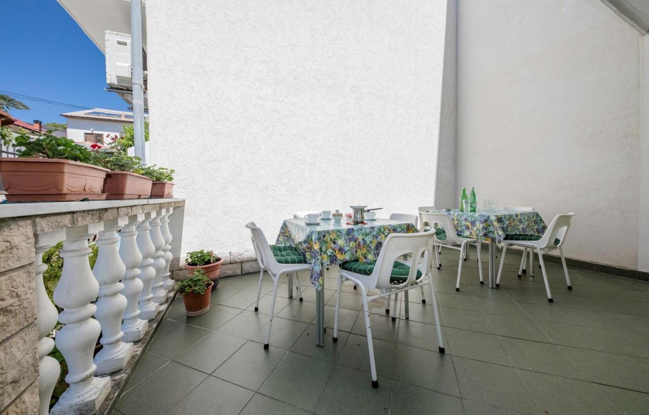 Rooms Dragica Palit Exterior photo